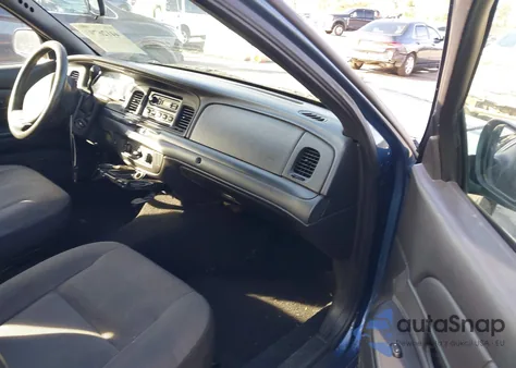 2008 Ford Crown Victoria Police/Police Interceptor z USA, uszkodzony, nr VIN 2FAFP71V38X160904